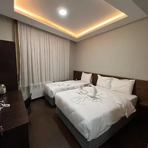  فندق Gold Corner